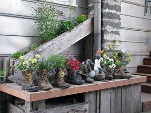 boot flower pot recycling idea