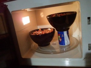 how to fit 2 bowls into a microwave