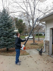 leaf blower to clean gutters