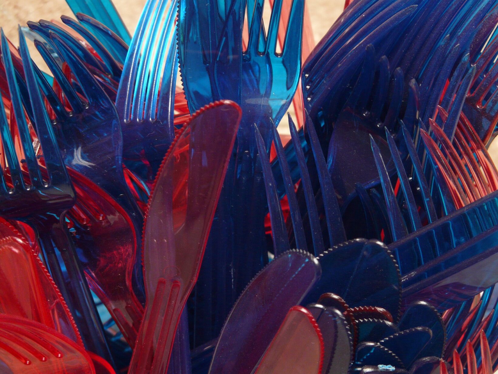 How to dispose of & recycle disposable cutlery Business Waste