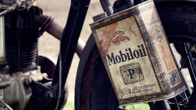 old mobil oil can.
