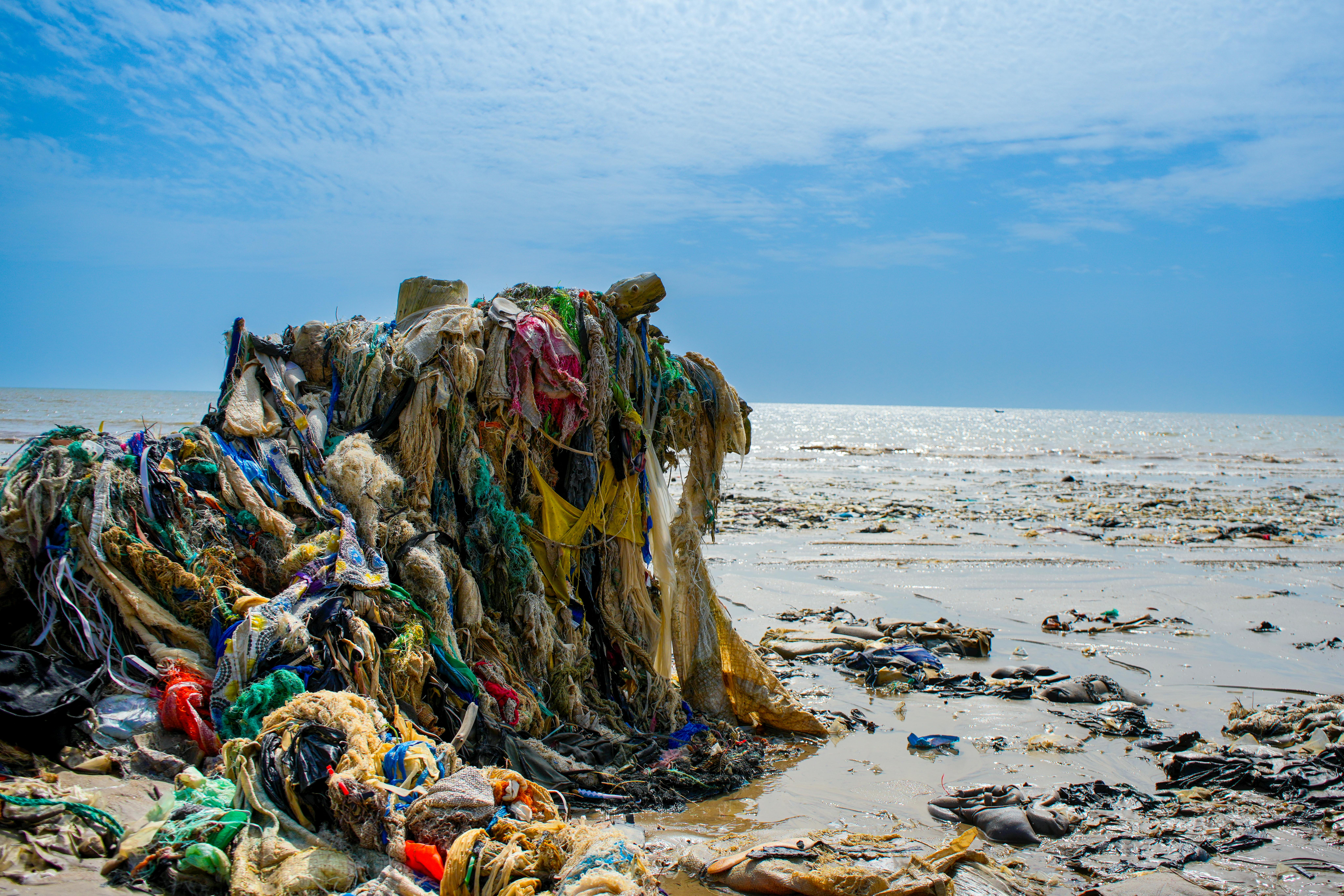 litter on beach uk